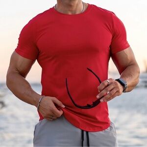 NWOT, Aha selected men’s t-shirt in red, large, Z15